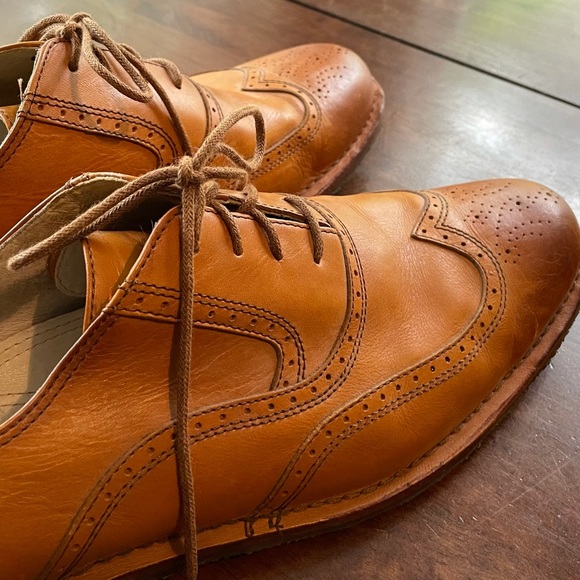 Sebago Mens Wingtip Dress Shoes 